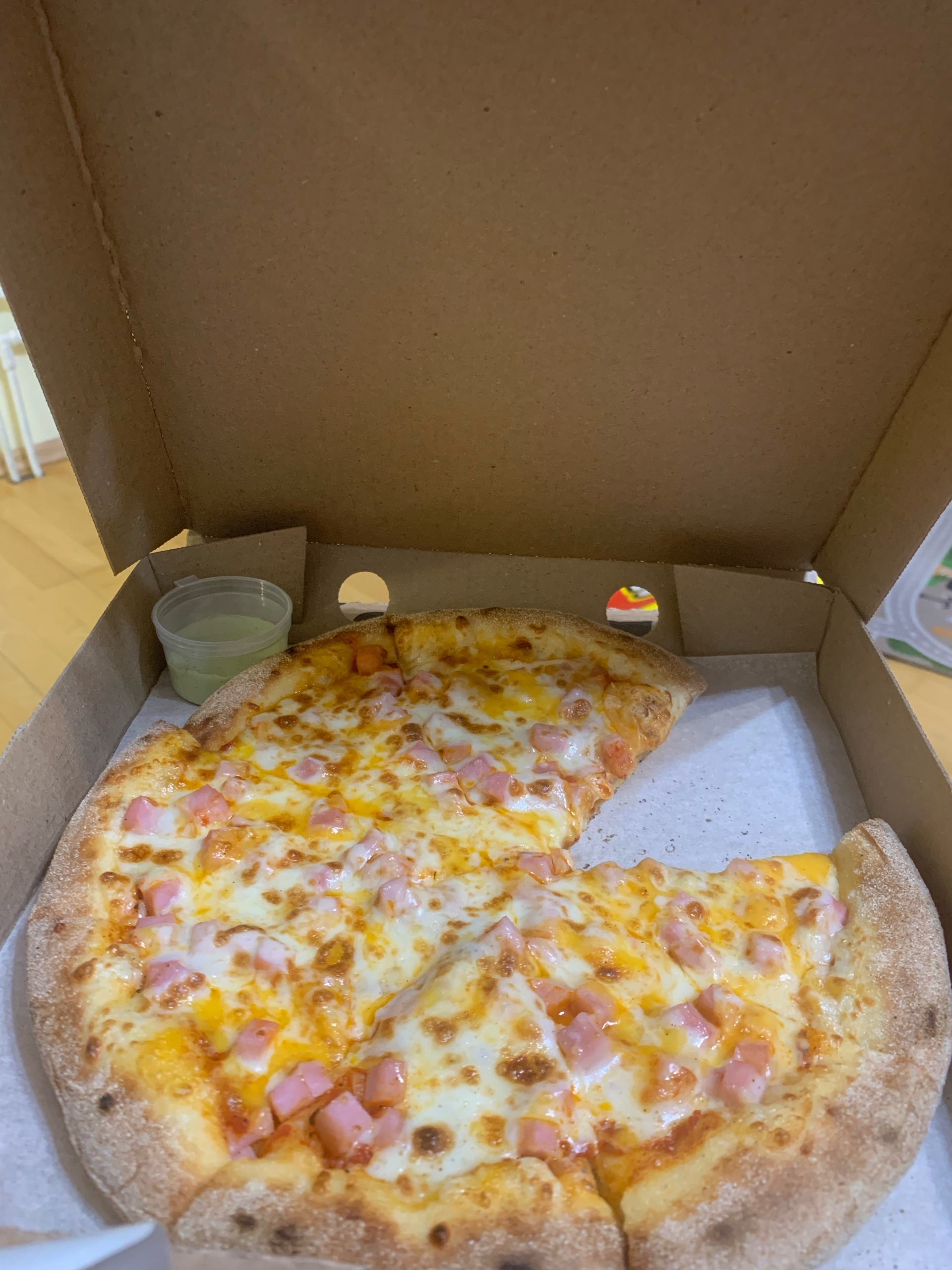 Меню и цены в Cheddar Pizza, служба доставки пиццы, улица Депутатская, 89в  в Иркутске — 2ГИС