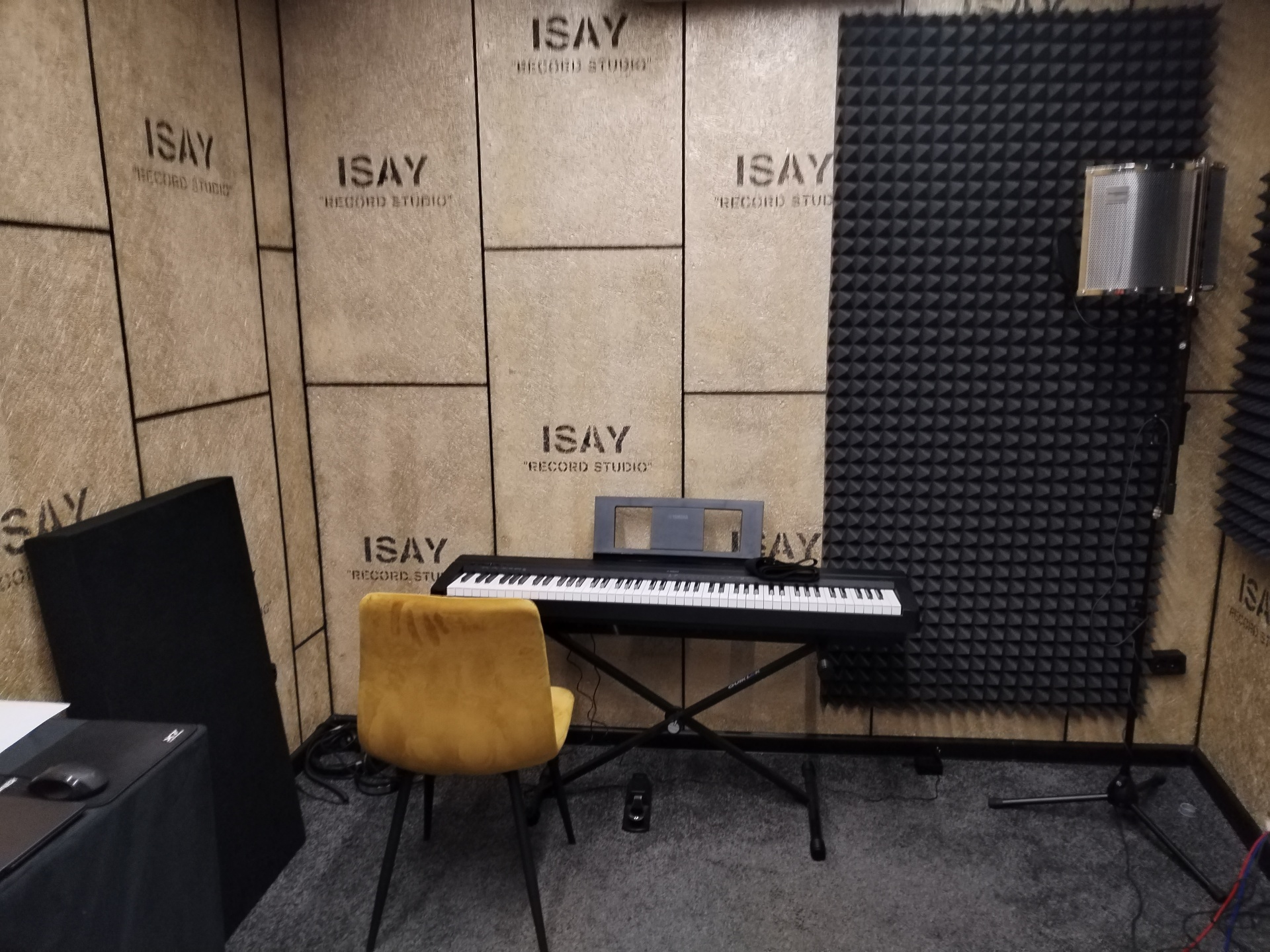 Isay Record Studio, студия звукозаписи, Центральный рынок, улица Мичурина,  12а, Новосибирск — 2ГИС