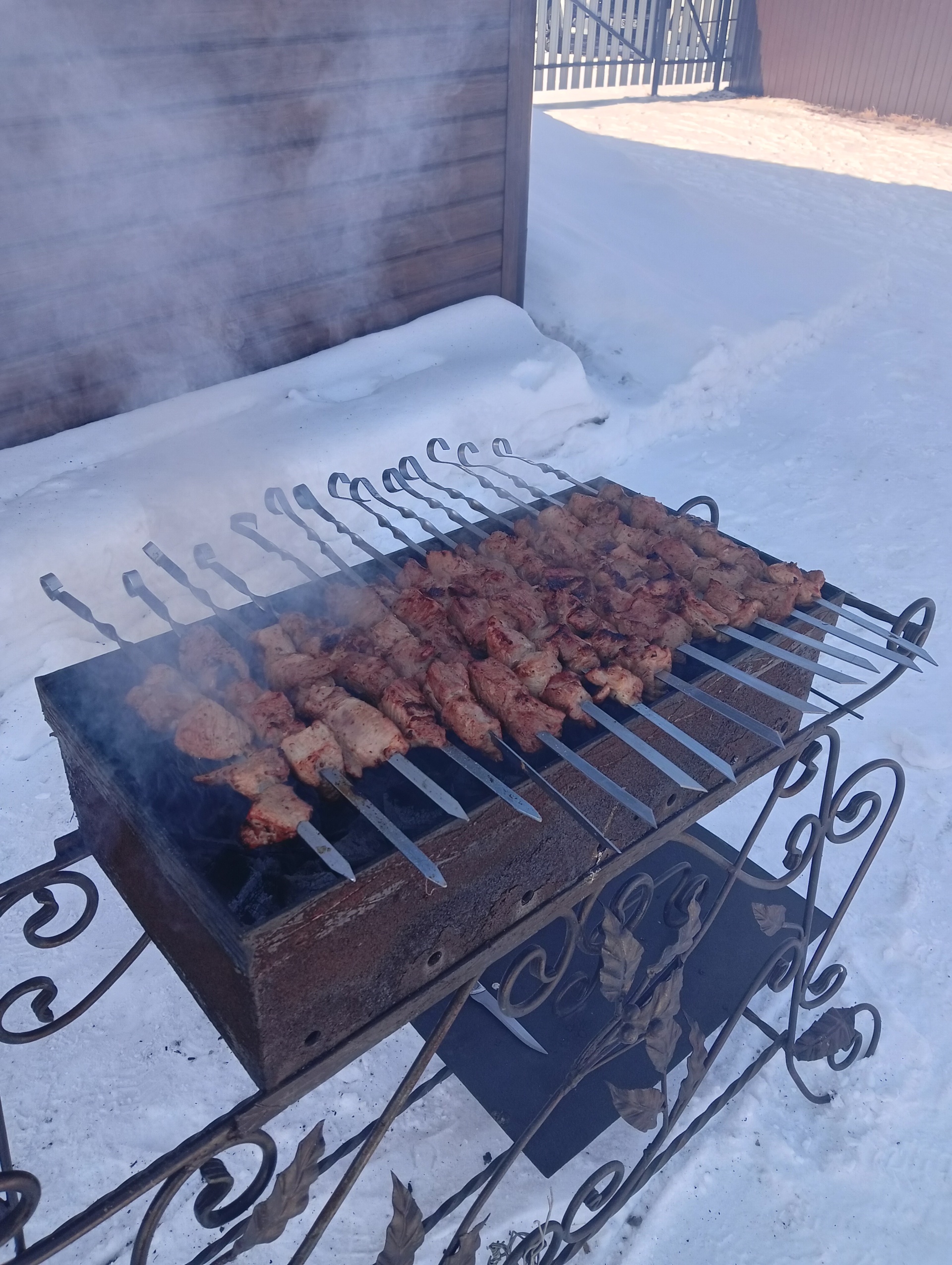 Вкусная жизнь, сеть магазинов мясной продукции, Власихинская улица, 97,  Барнаул — 2ГИС