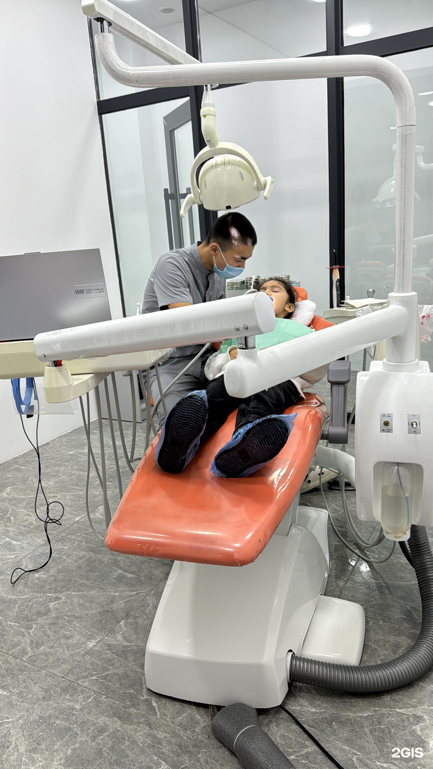 Олар бәріне ренжуге мүмкіндік береді