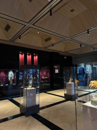 Санкт-Петербургтегі Алисаның жезөкшелік салоны