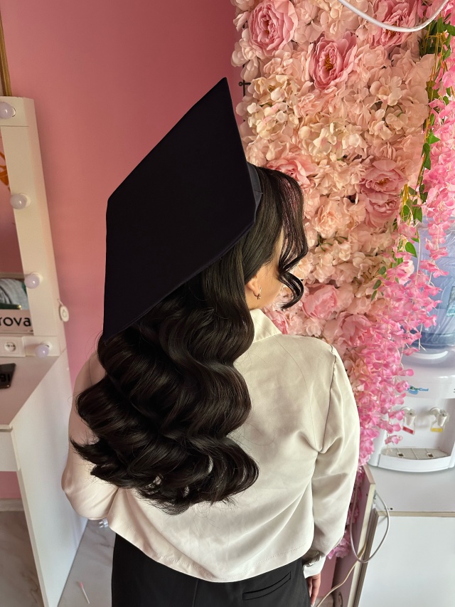 Куни өте әдемі