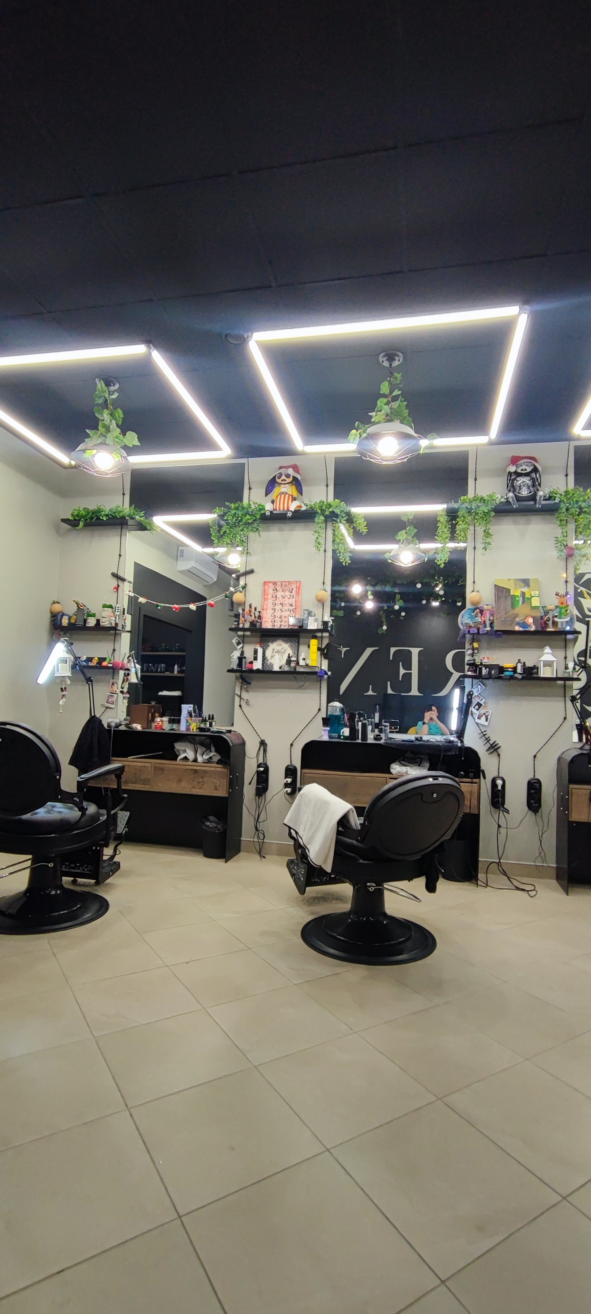 Sotvorenie Barbershop, ЖК Волга Парк, Лескова, 36, Ярославль — 2ГИС