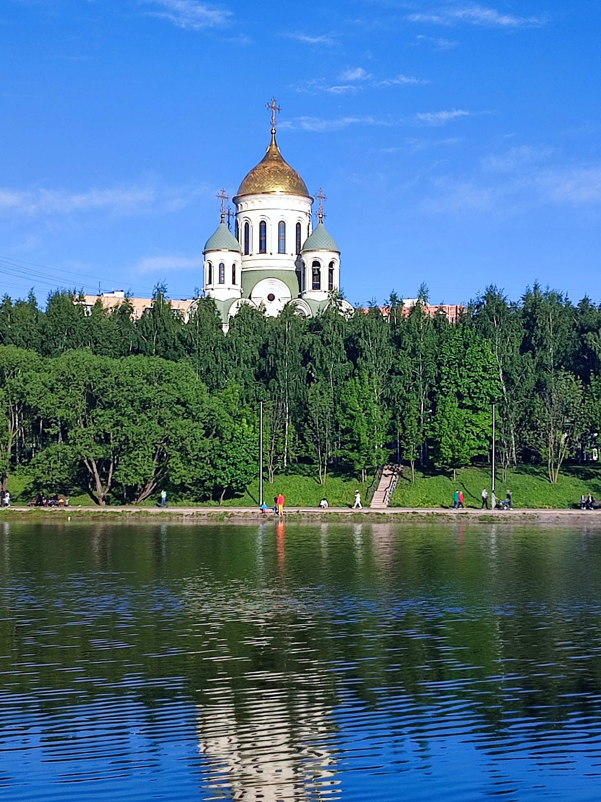 Храм преподобного Сергия Радонежского в Солнцево, Центральный парк, улица  Богданова, 21, Москва — 2ГИС