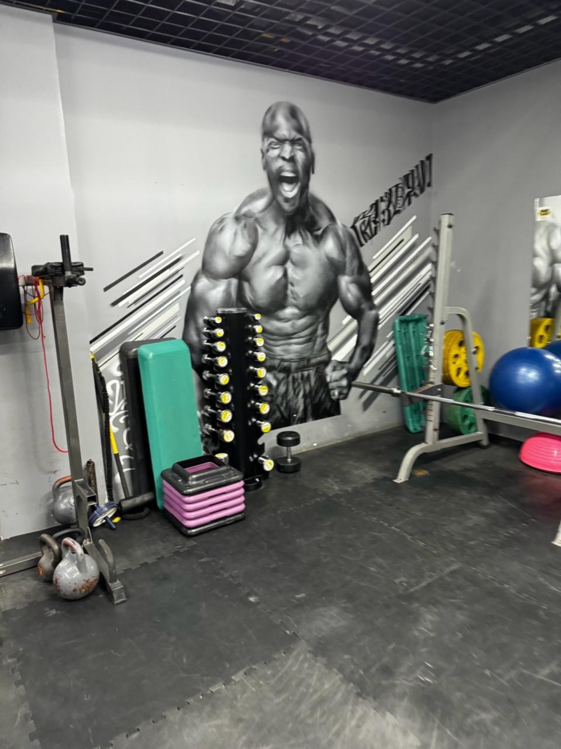 Legend gym, фитнес-клуб, Океанский проспект, 101а, Владивосток — 2ГИС