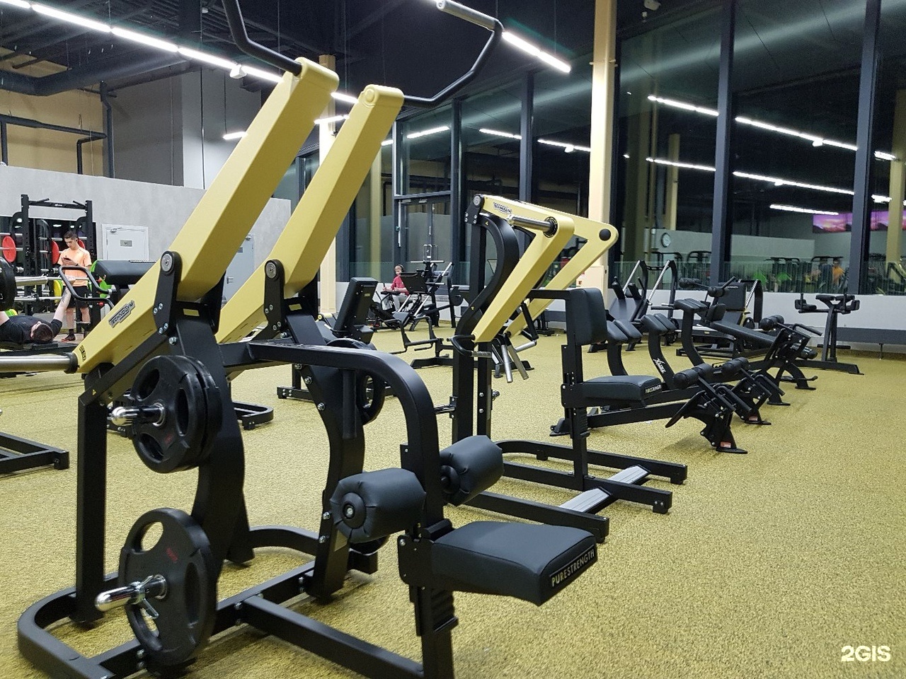 Fitness house premier, фитнес-клуб, ТРК Охта Молл, Брантовская дорога, 3,  Санкт-Петербург — 2ГИС