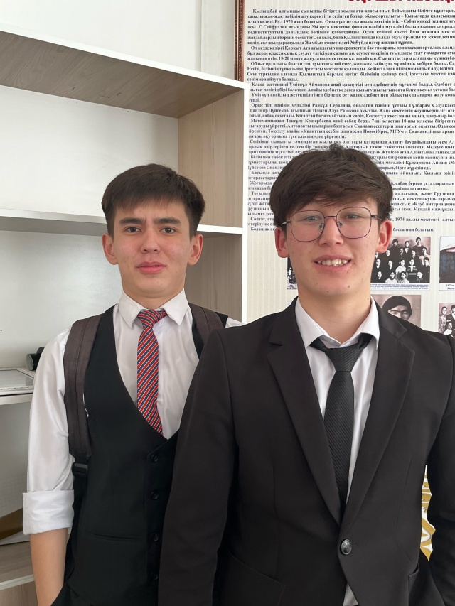 Пони және конустармен жыныстық қатынас Әйеліммен үйдегі эротика видеосы