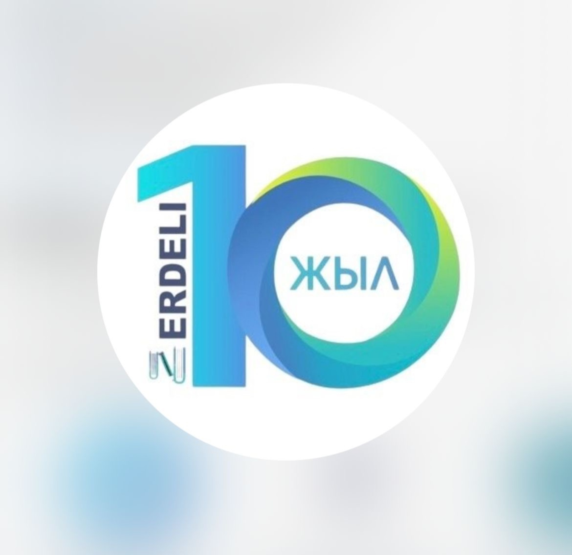 Енді порно мастурбация жасайды