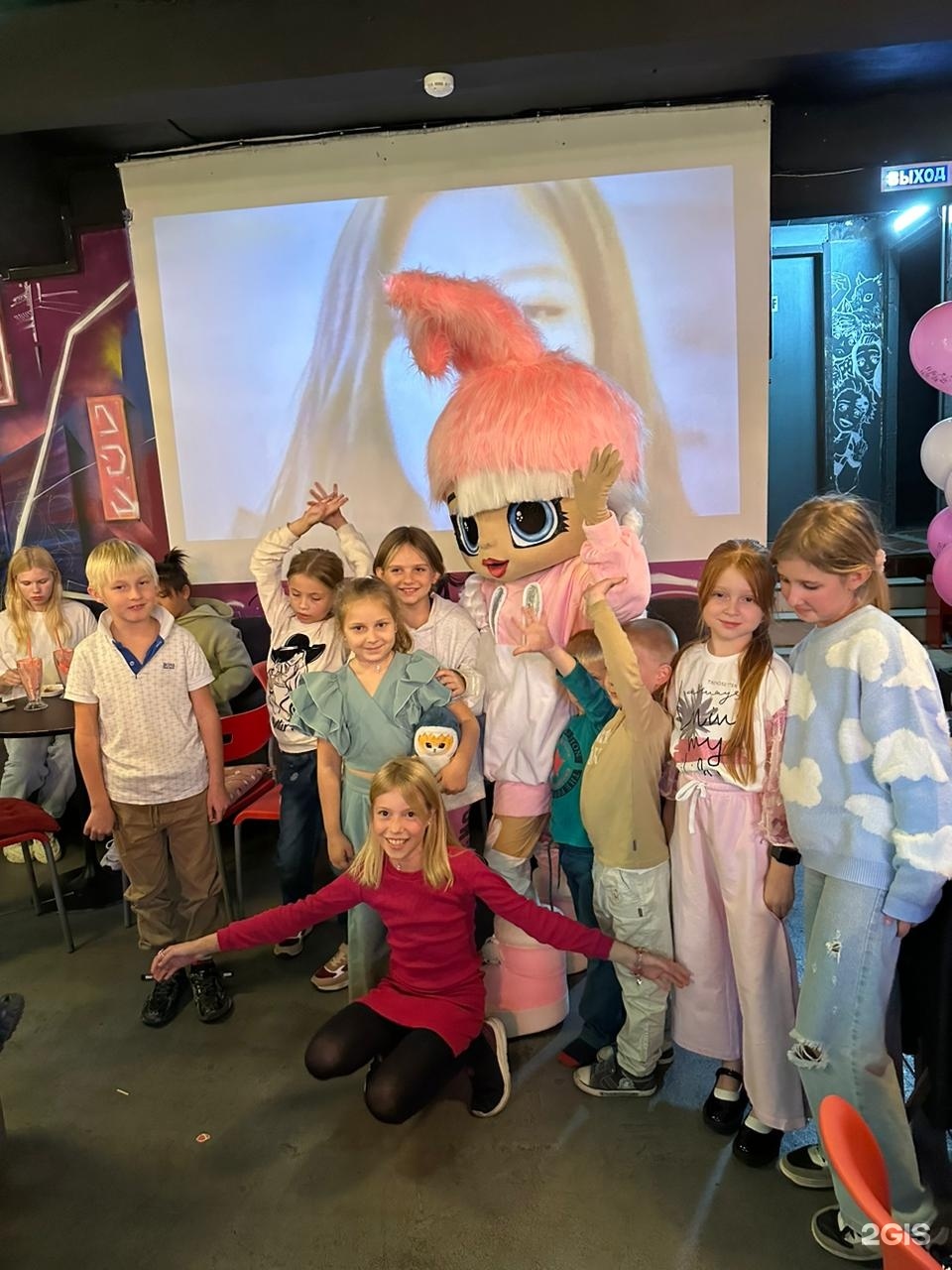 Dmc k-pop Cafe, Светланская улица, 109, Владивосток — 2ГИС