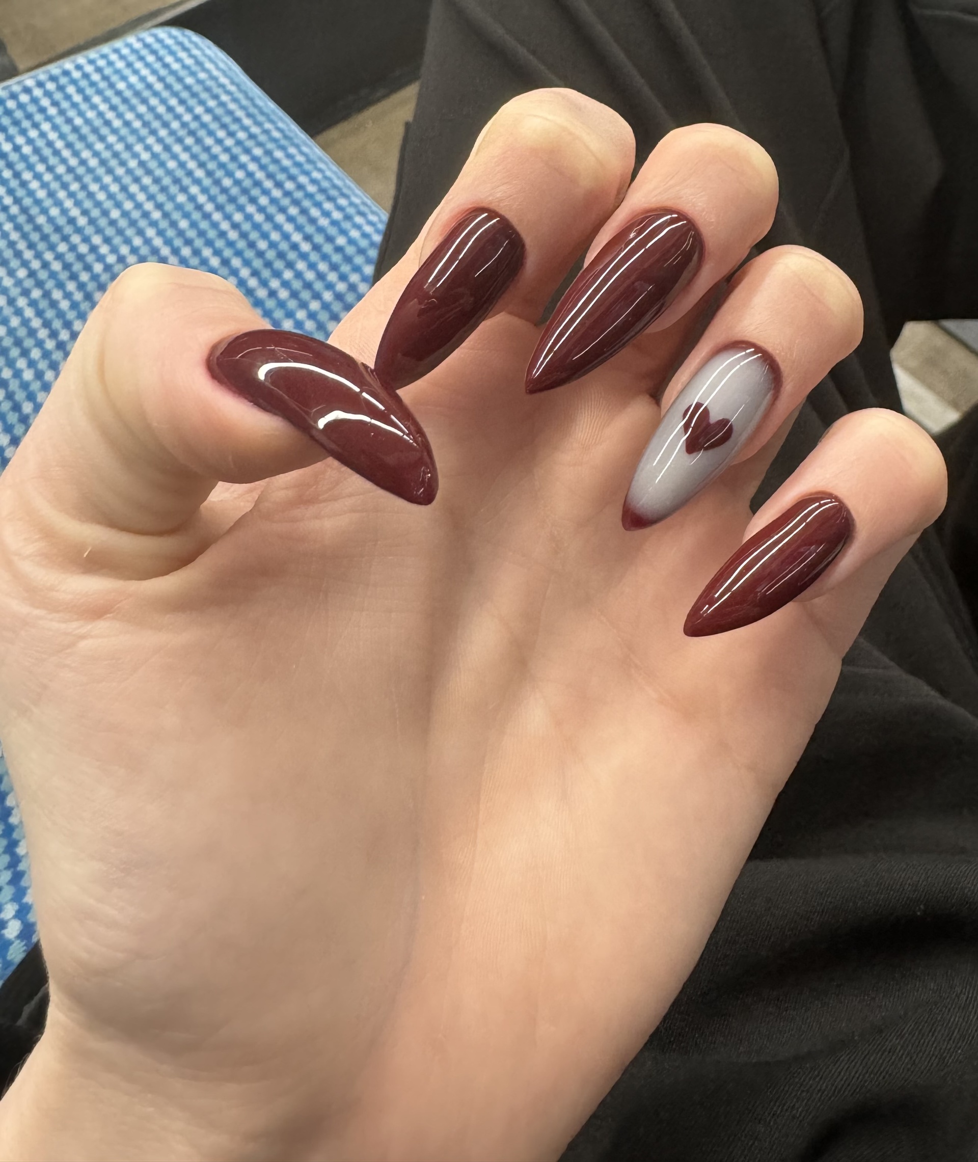 Nuri nails, студия красоты, Универ-Сити, площадь Джавахарлала Неру, 1,  Москва — 2ГИС