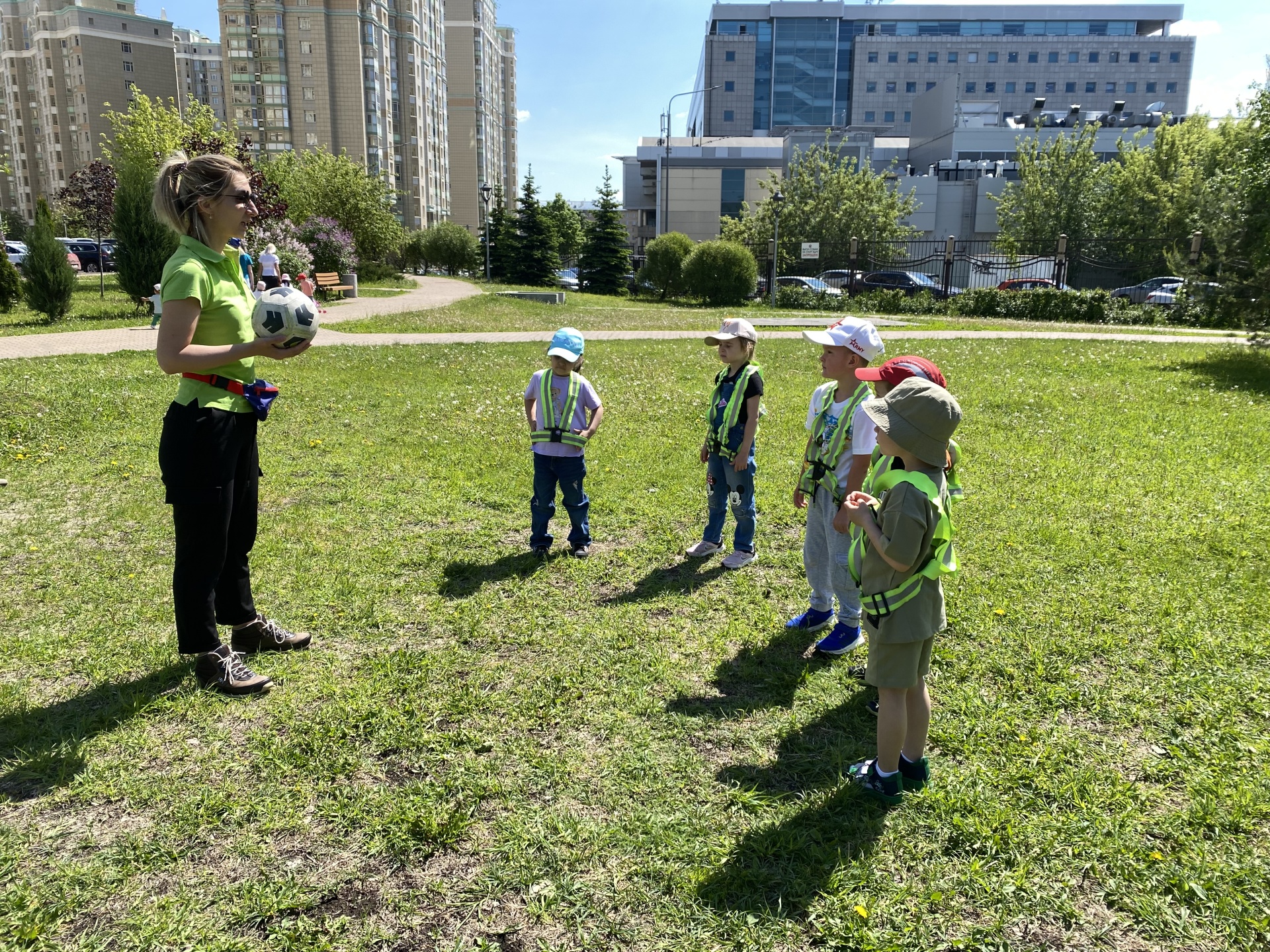 Sun School, частный английский детский сад, ЖК Мой адрес на Базовской,  Базовская улица, 15 к15, Москва — 2ГИС