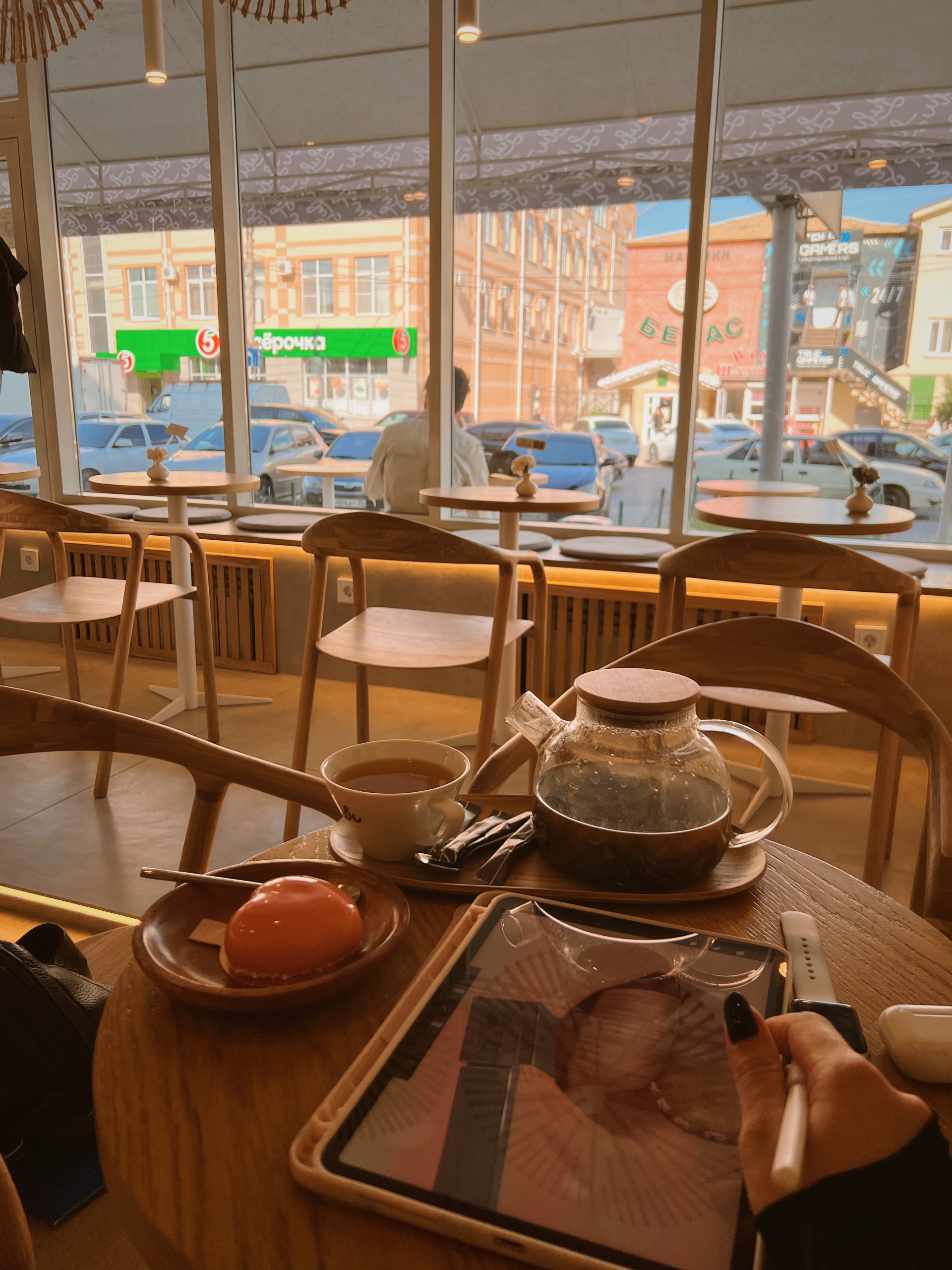 Lulu coffee, Братский сад, Кирова, 14а, Астрахань — 2ГИС