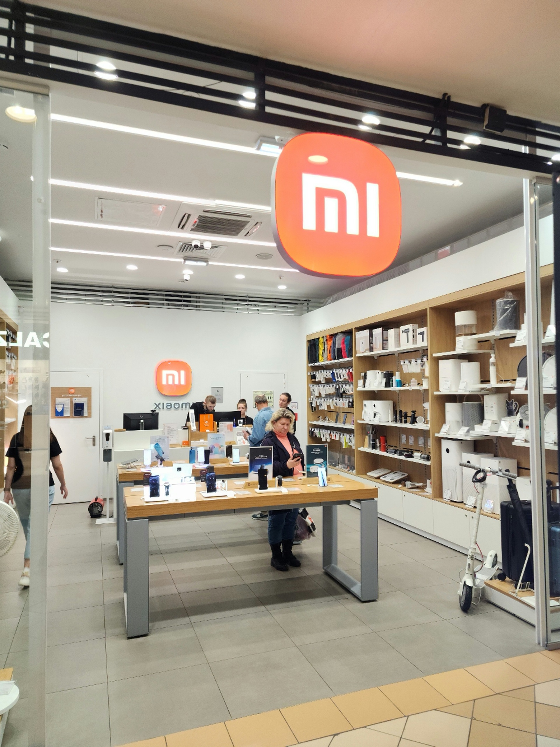 Xiaomi, магазин, ТРК Сенная, Ефимова, 3, Санкт-Петербург — 2ГИС