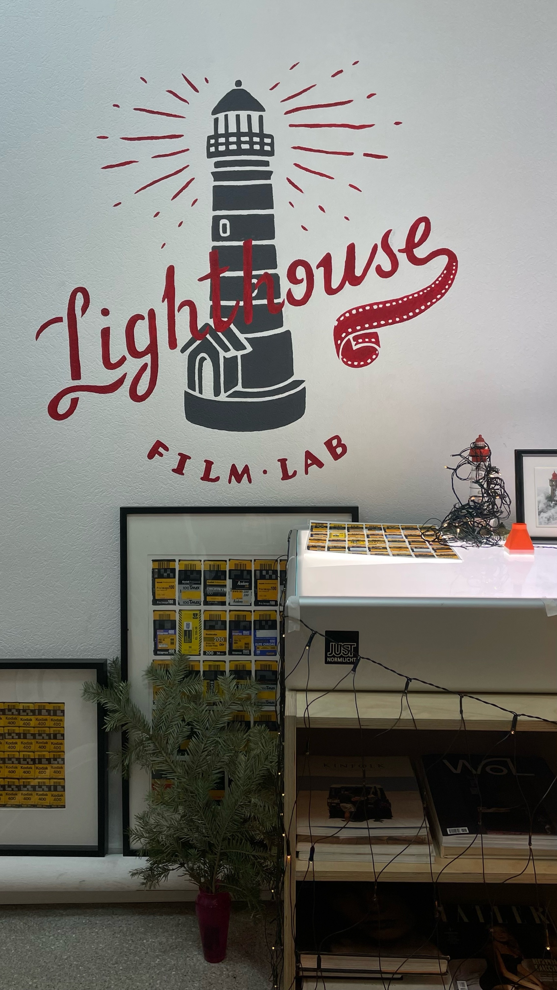 Lighthouse film lab, центр по проявке и сканированию фотопленки,  Потаповский переулок, 12, Москва — 2ГИС