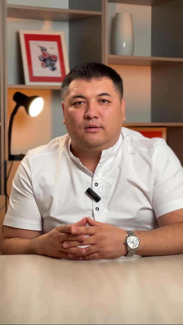 Жалаңаш қыздардың фотосуреттерін қараңыз