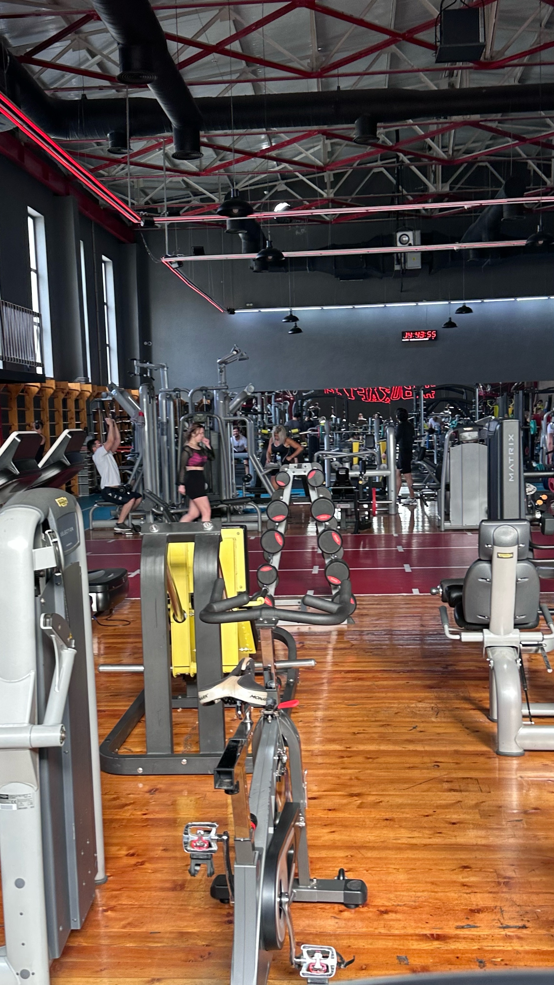 Jinsiy olatda oqindi yoq edi, hech qanday aloqa yoq, minut yoq edi