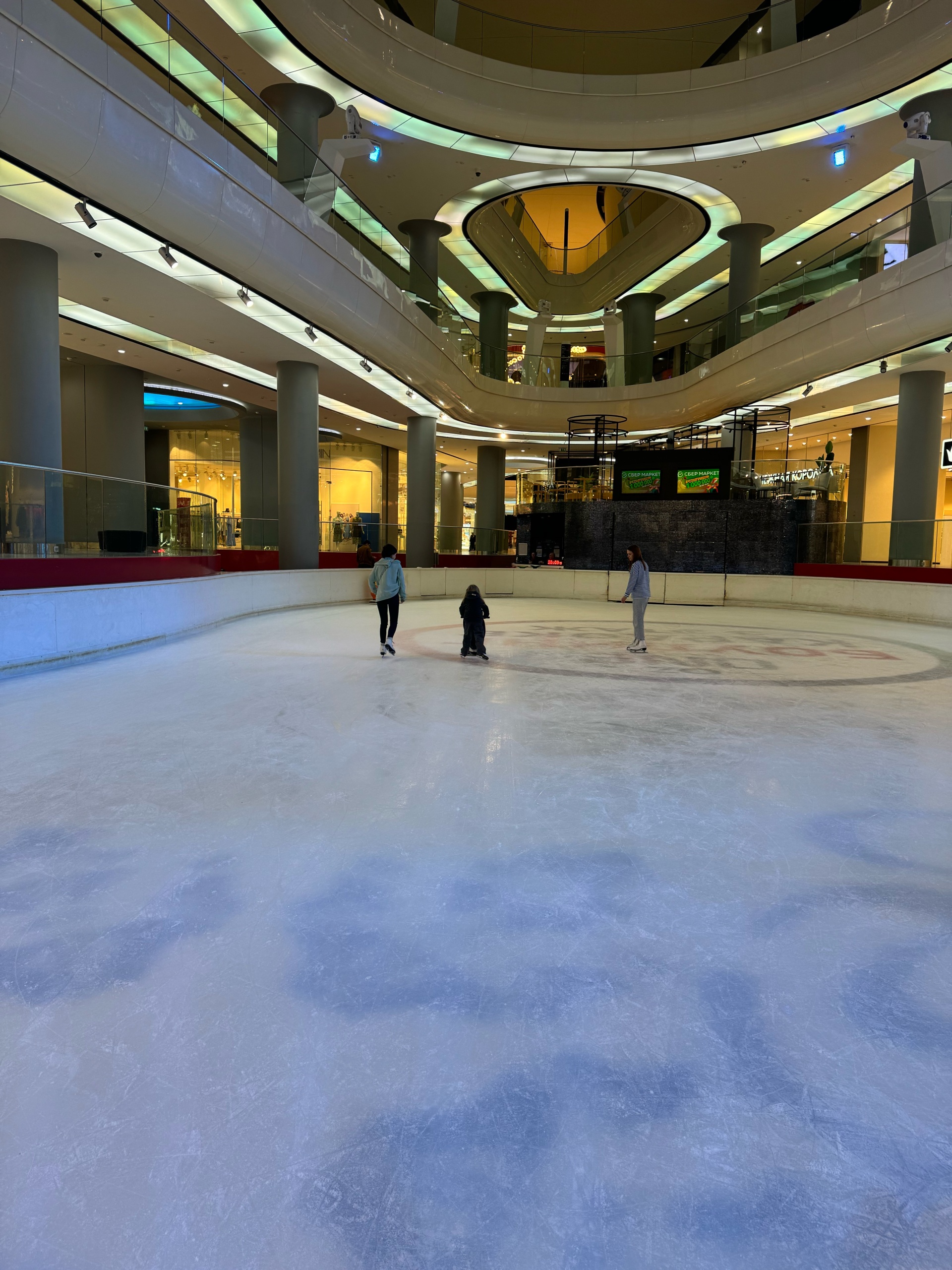 Sky Ice, ледовый каток, OZ MALL, Крылатая, 2, Краснодар — 2ГИС