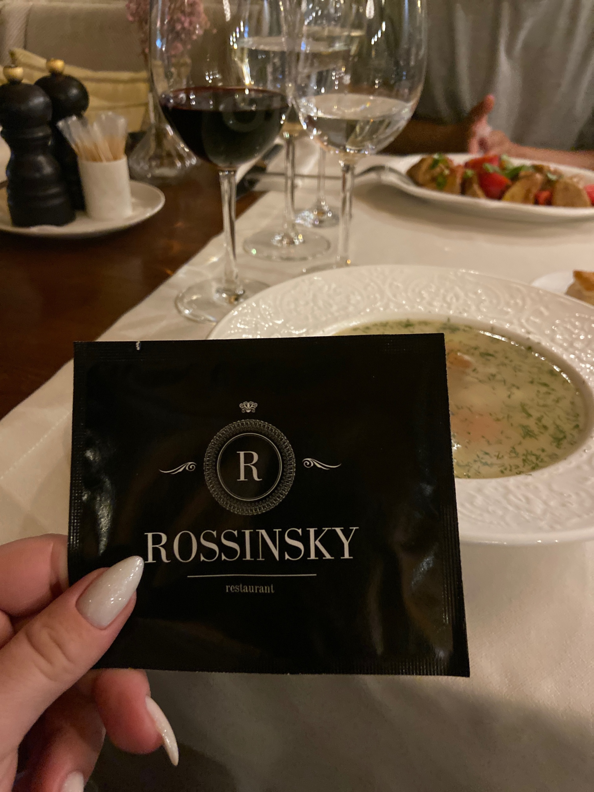 Rossinsky, ресторан, Гостиница Sheratonplaza Ufa, Цюрупы, 7, Уфа — 2ГИС