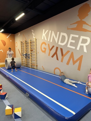 Kinder space