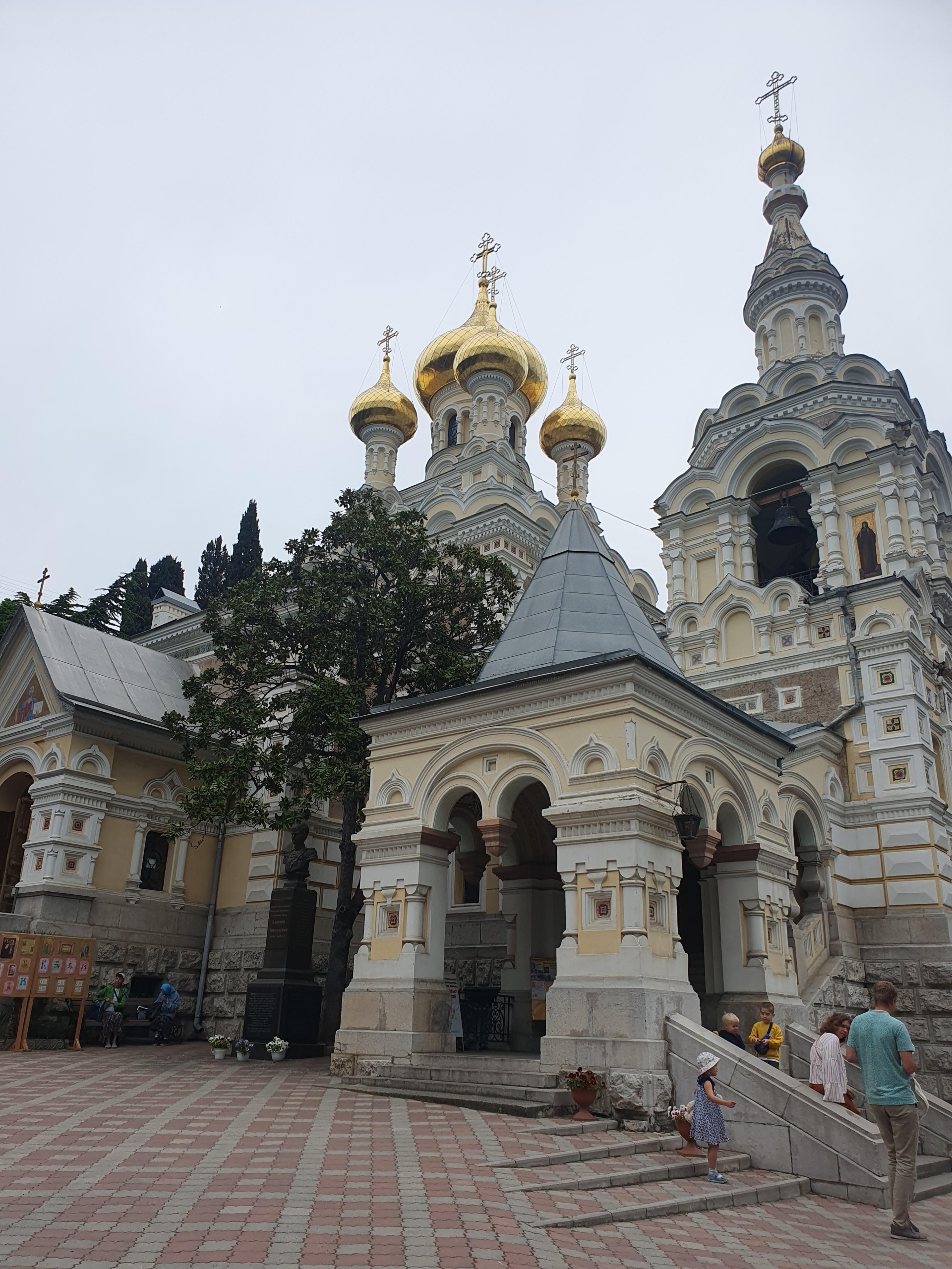 Собор Александра Невского, улица Садовая, 2, Ялта — 2ГИС