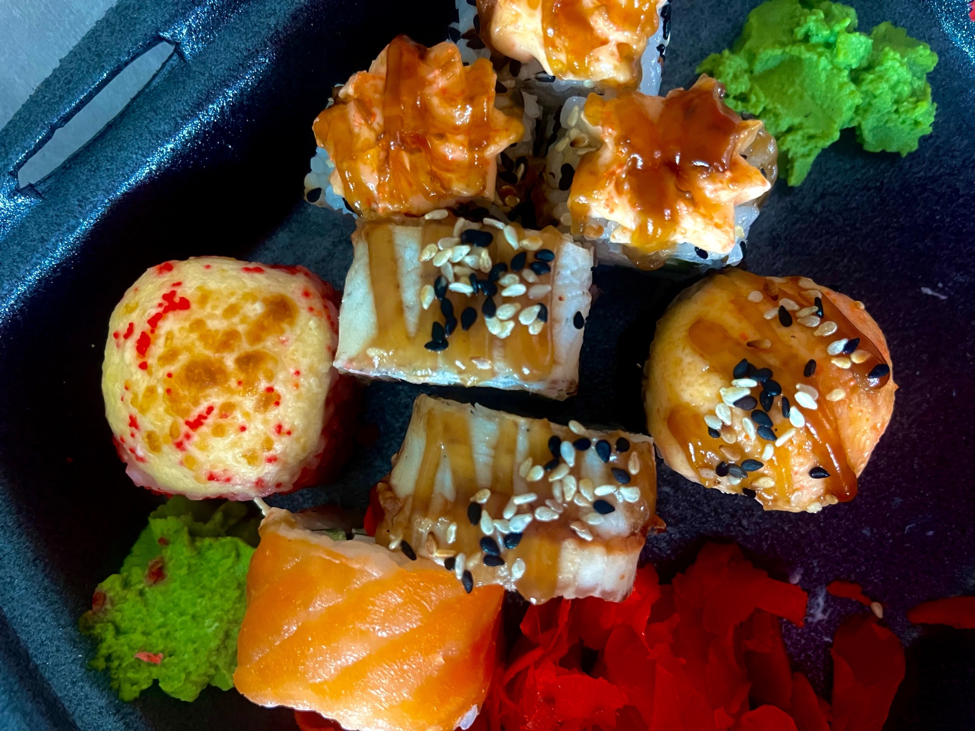 Sushi Khan, Весенняя улица, 1Б, улус Хойтобэе — 2ГИС