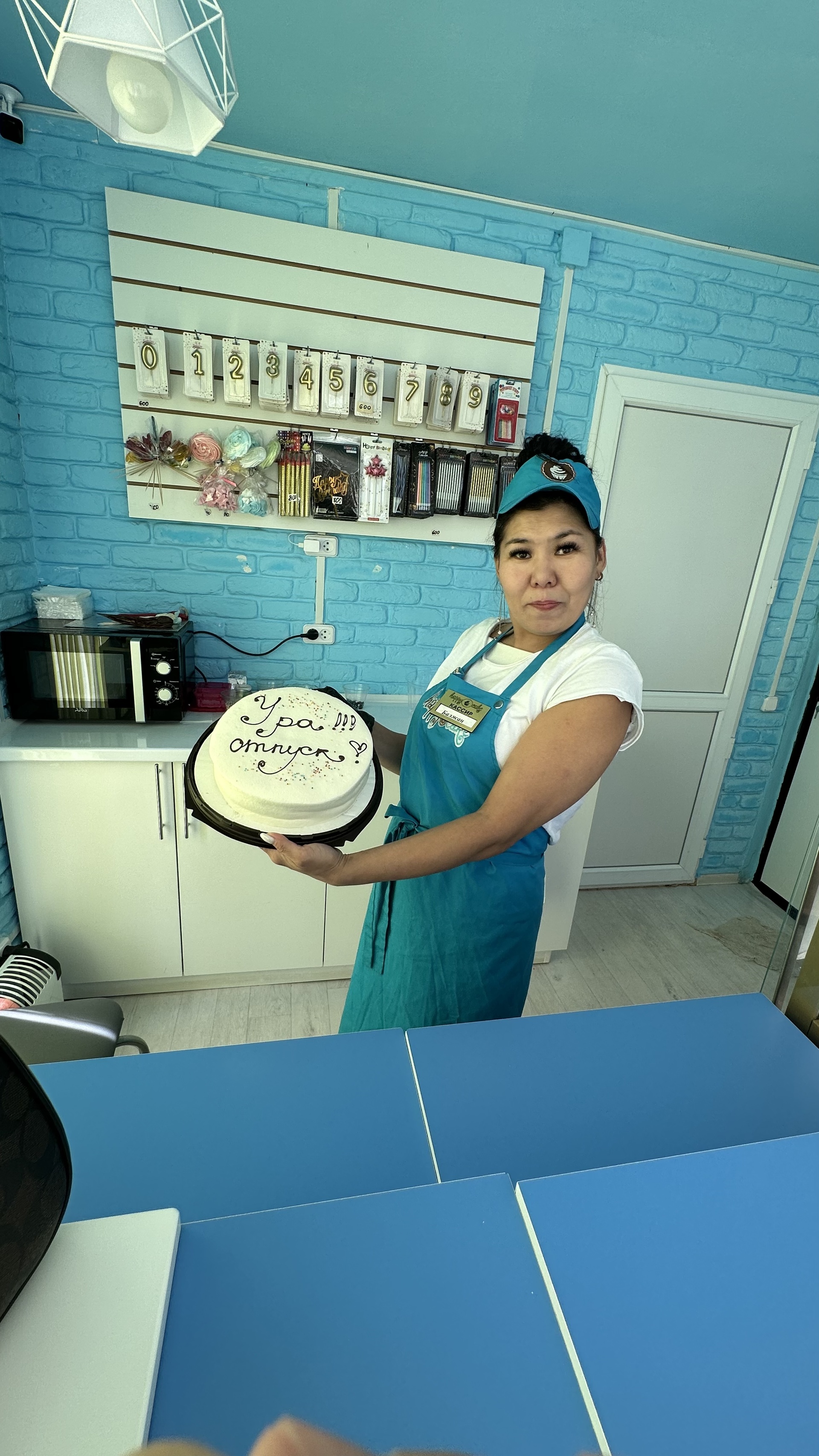 Happy Cake, кондитерский магазин, проспект Абулхаир хана, 87/3, Уральск —  2ГИС