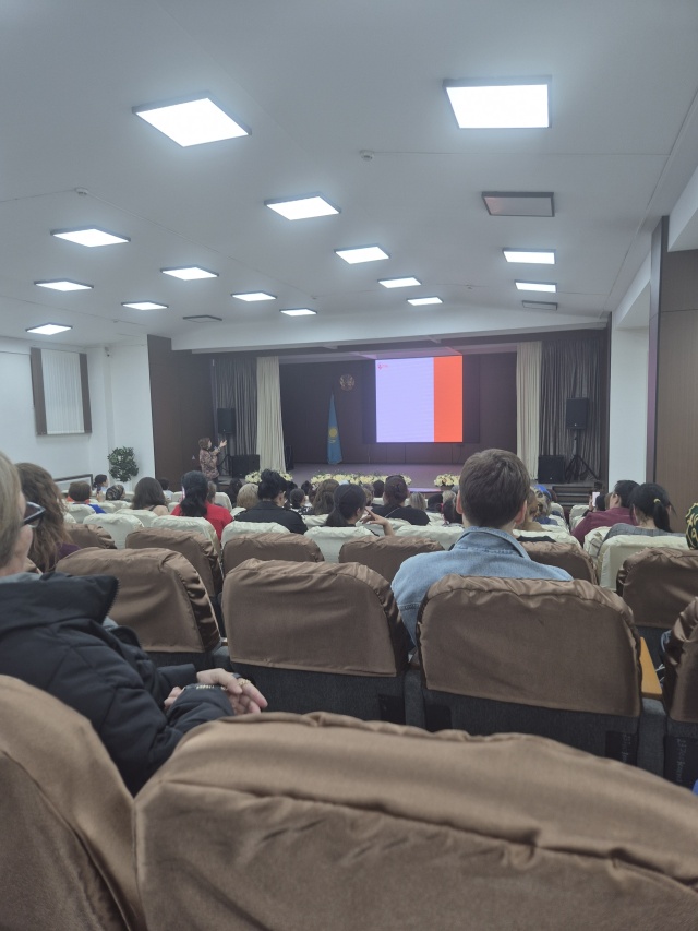 Каммингтің порно гифтері Ибицадағы орыстардың порно кеші