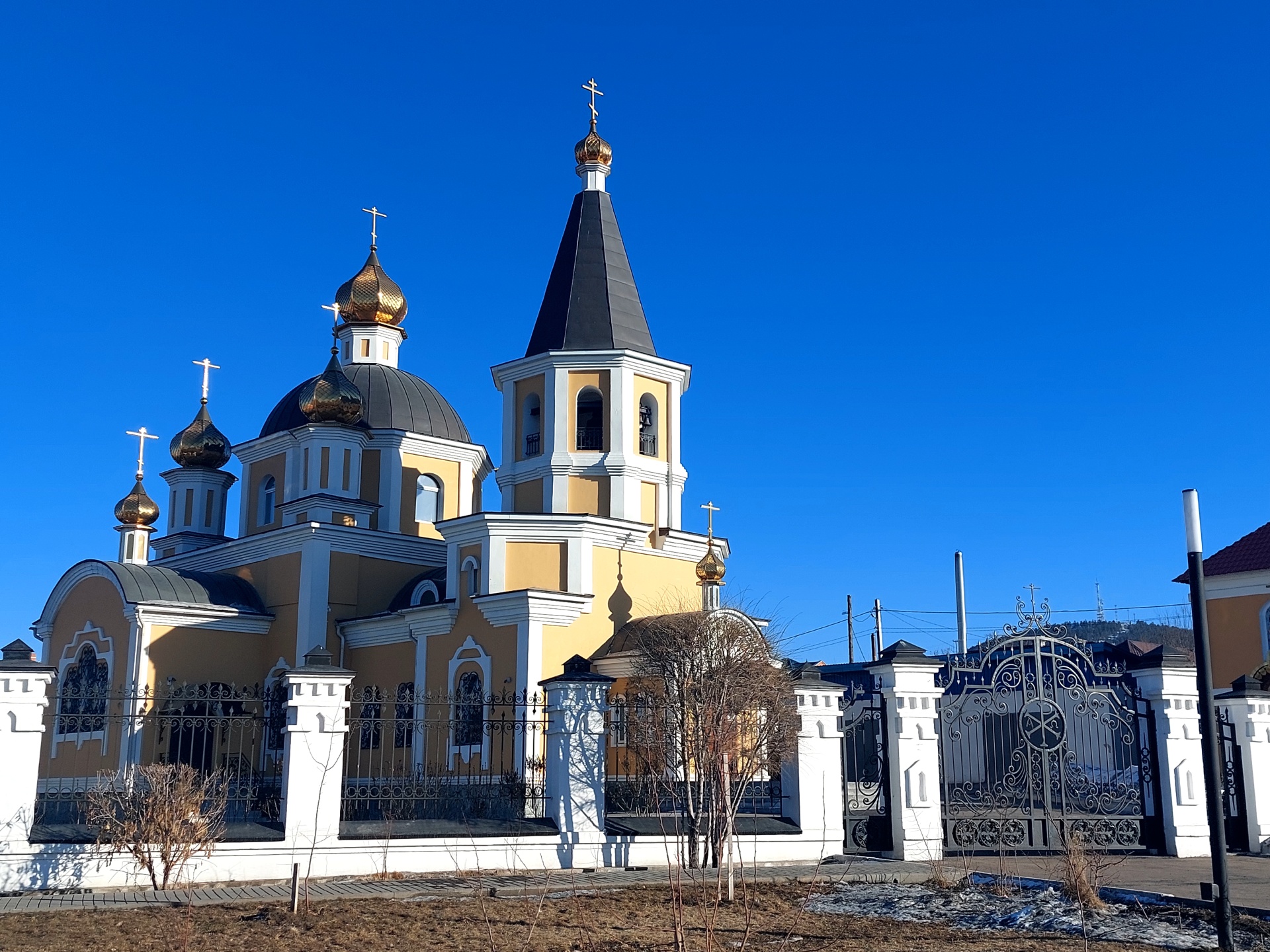 Храм в честь Рождества Христова, Ткацкая улица, 2, Улан-Удэ — 2ГИС