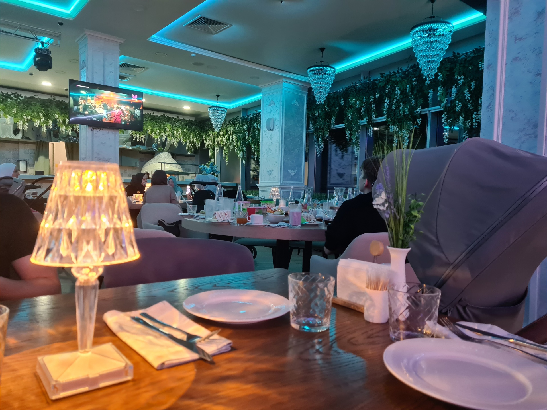 EVA bistro, семейный ресторан, проспект Российской Армии, 2/1, Саранск —  2ГИС