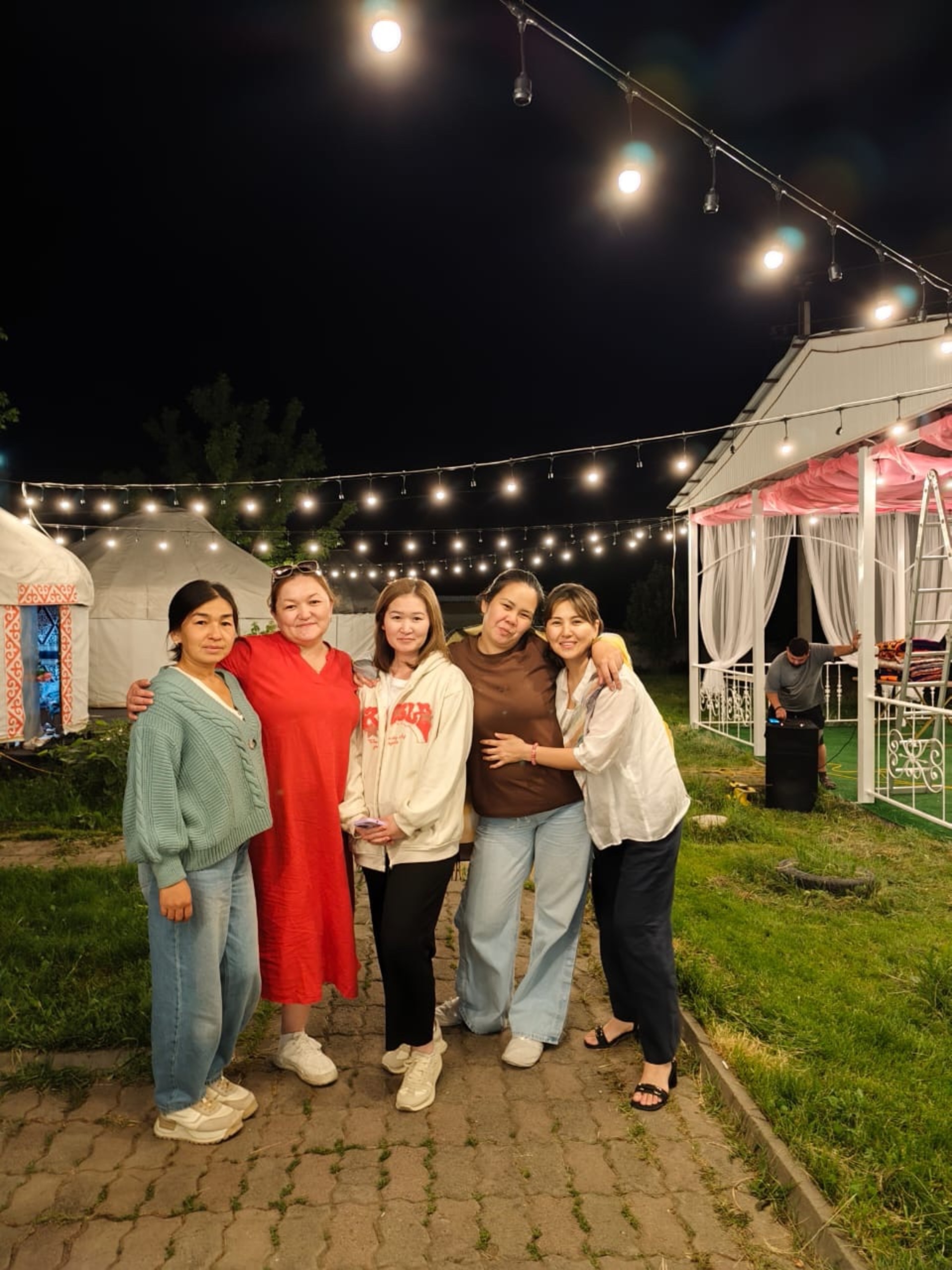 Мас қыздар порно көру