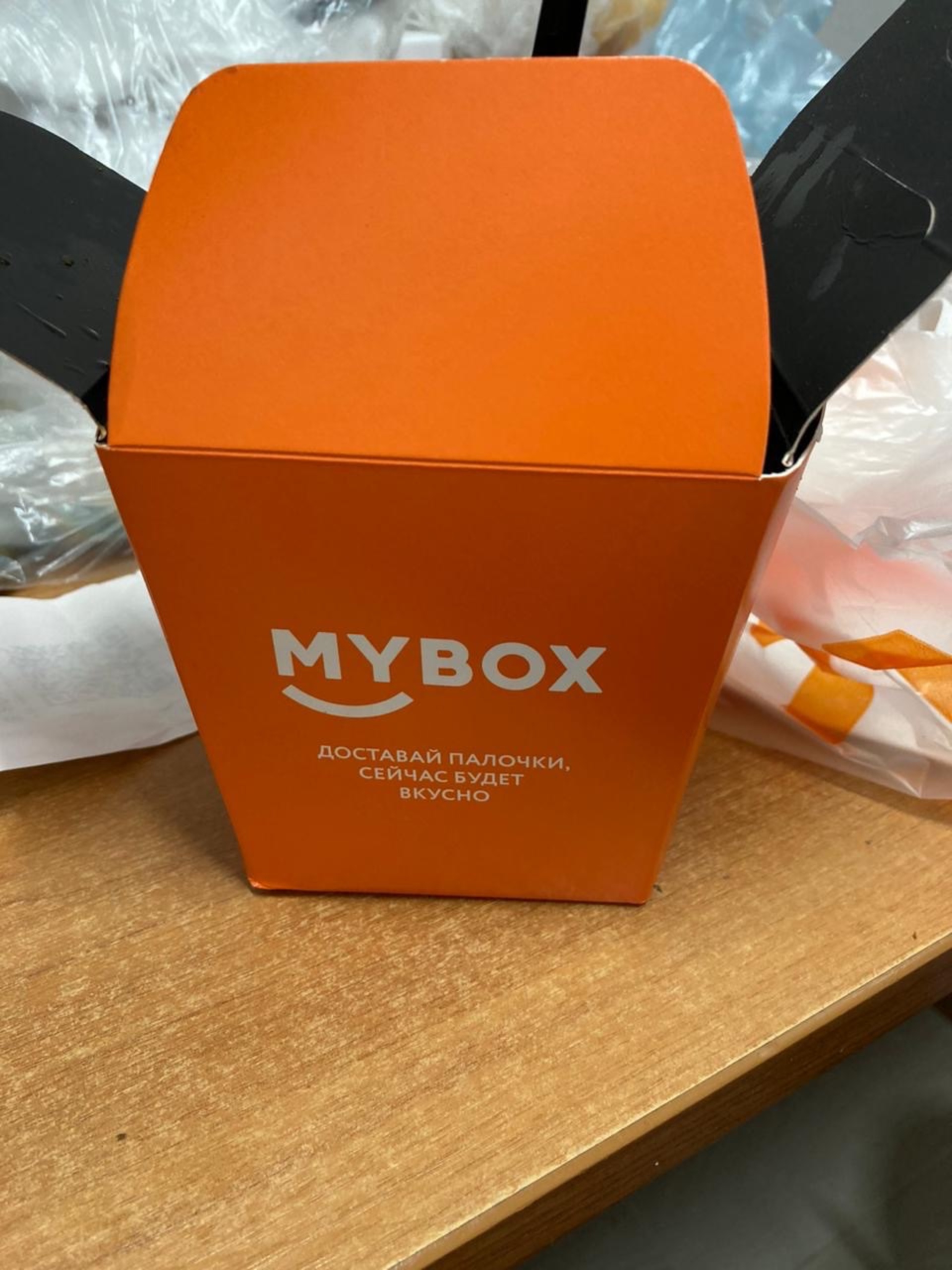 Mybox, ресторан японской и паназиатской кухни, ТРК ВолгаМолл, улица  Александрова, 18а, Волжский — 2ГИС