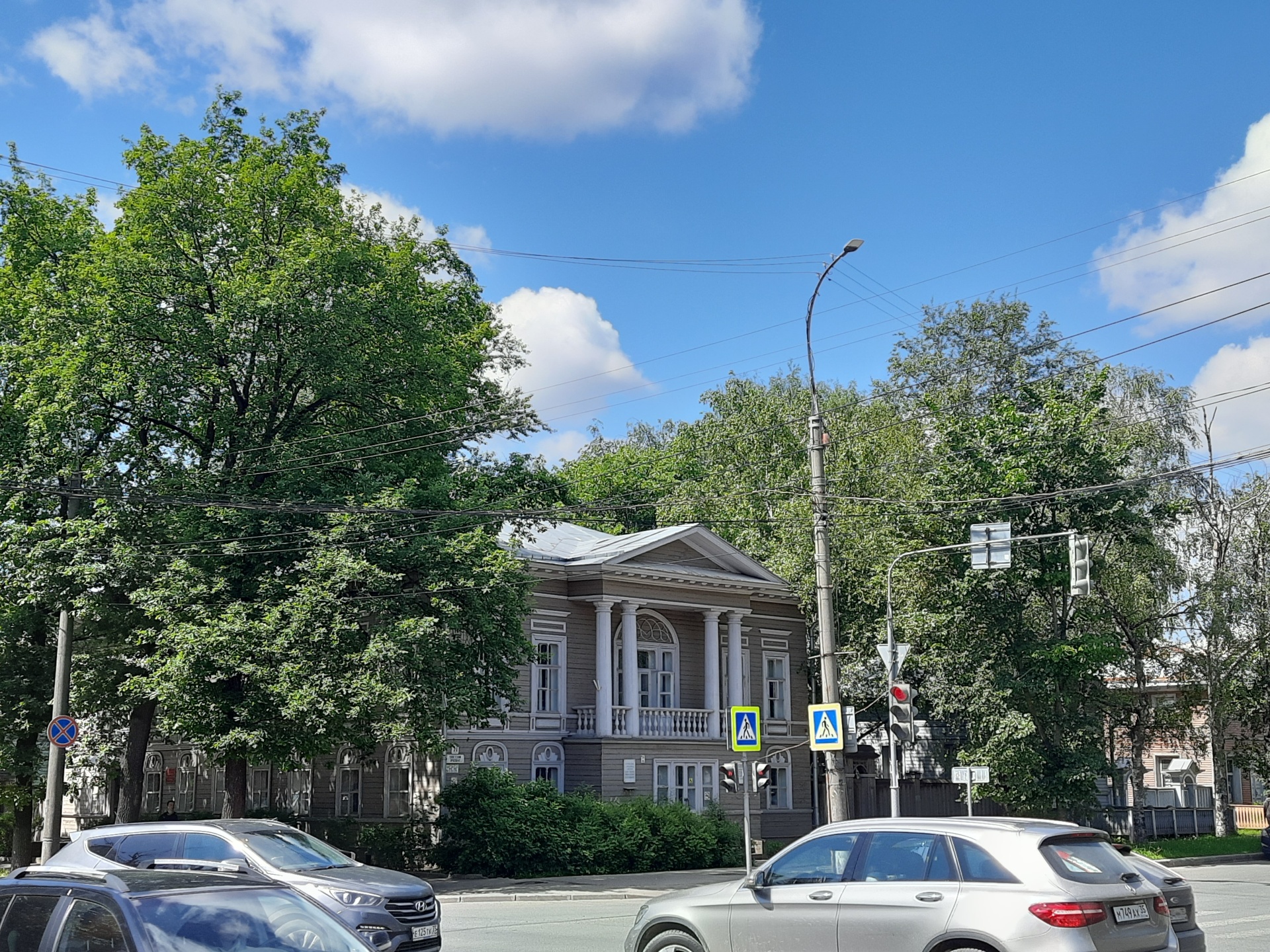 Ленинградская улица, 150