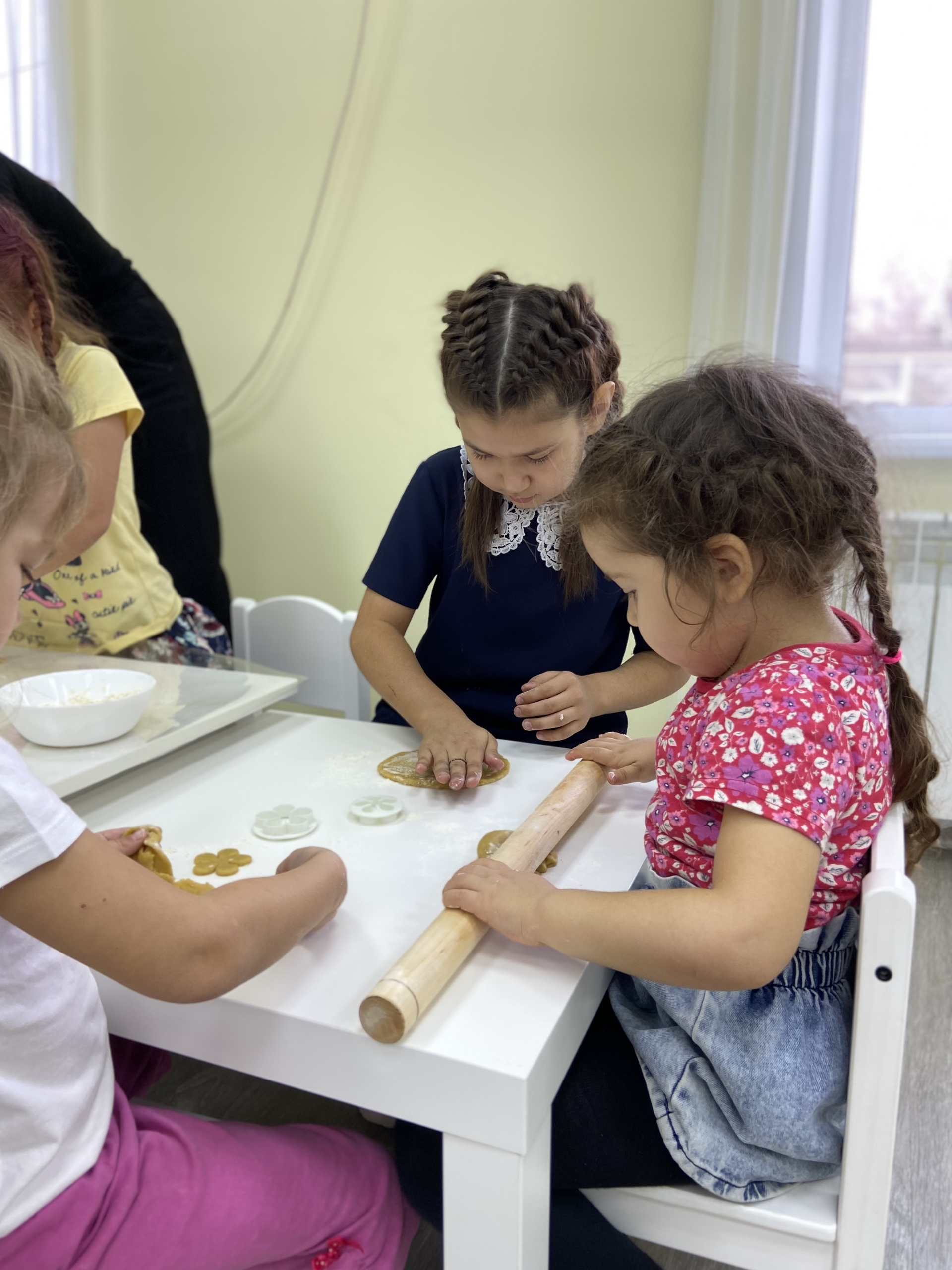 Rybakov Playschool, начальная школа - частный детский сад, проспект Ленина,  56а, Ишимбай — 2ГИС