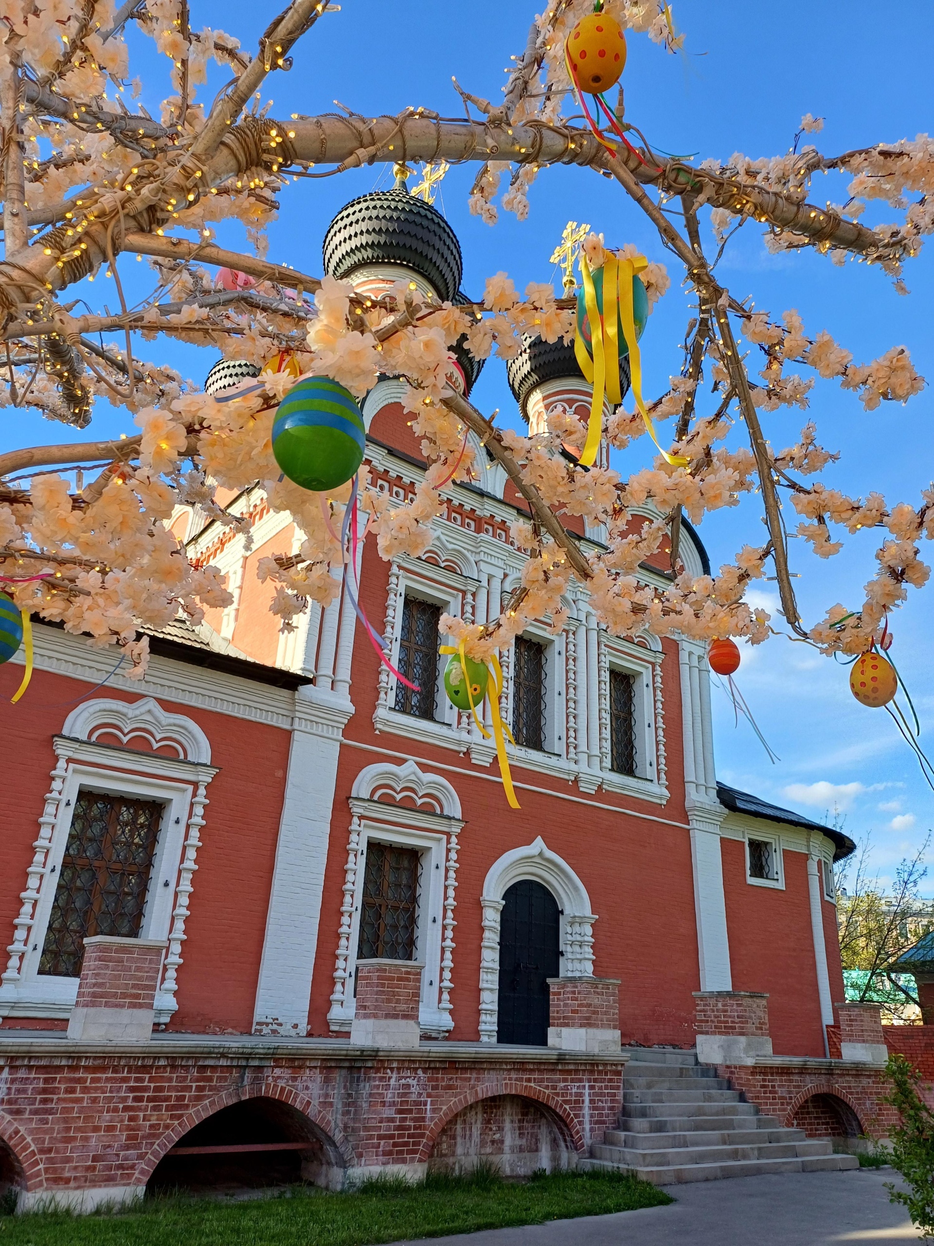 Высоко-Петровский мужской монастырь, Высоко-Петровский мужской монастырь,  улица Петровка, 28 ст6 в Москве — 2ГИС